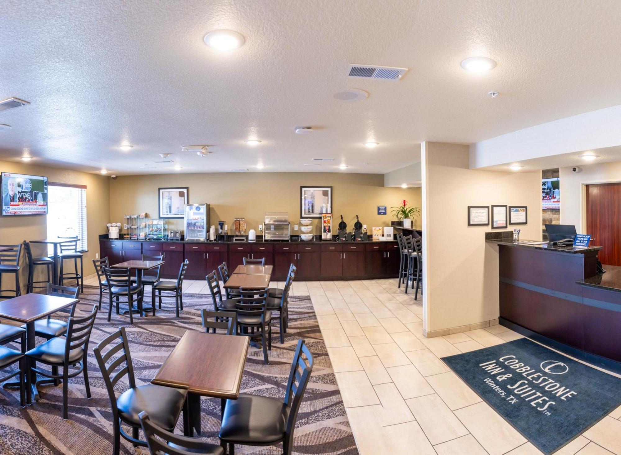 Cobblestone Inn & Suites - Winters Zewnętrze zdjęcie
