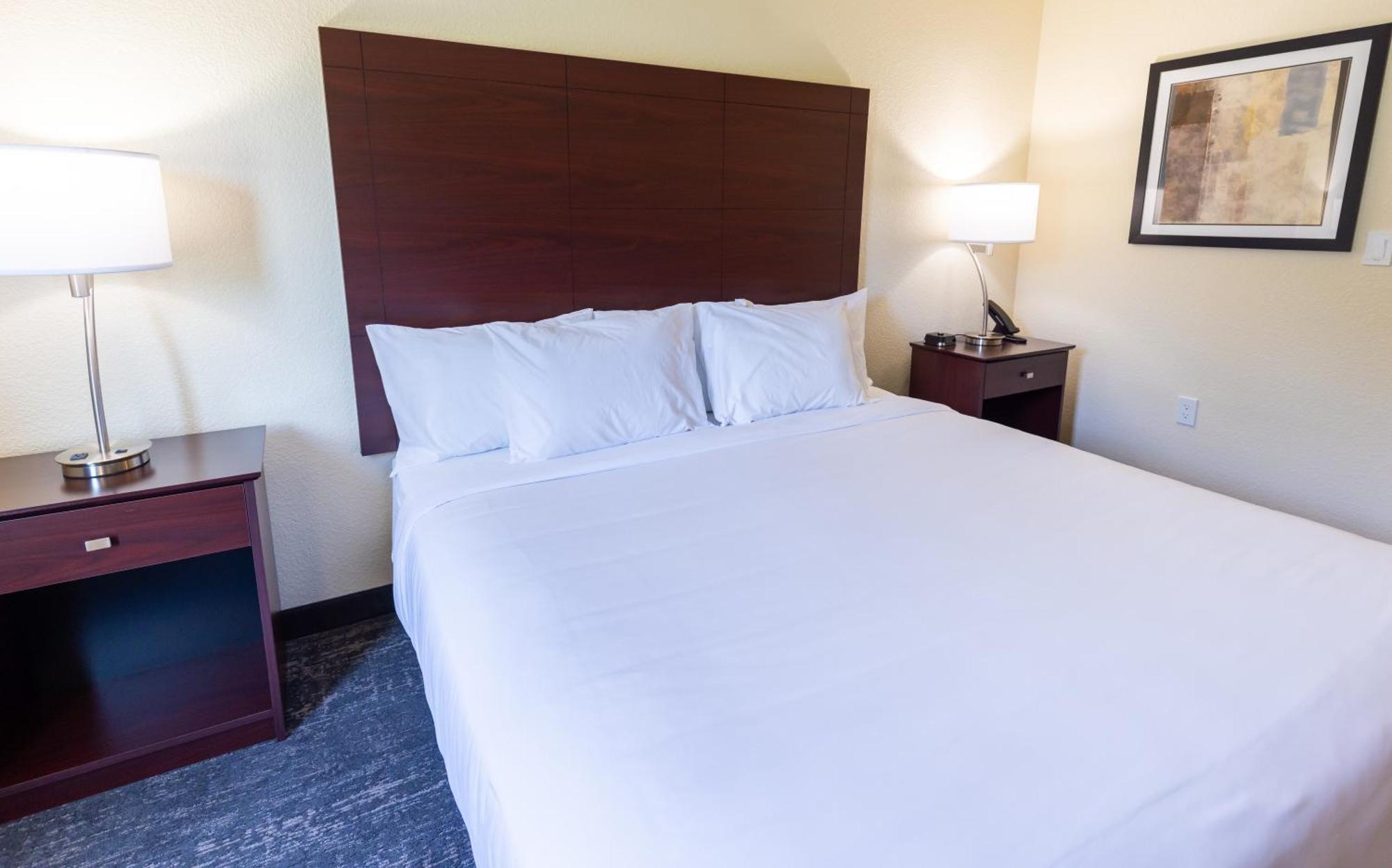 Cobblestone Inn & Suites - Winters Zewnętrze zdjęcie